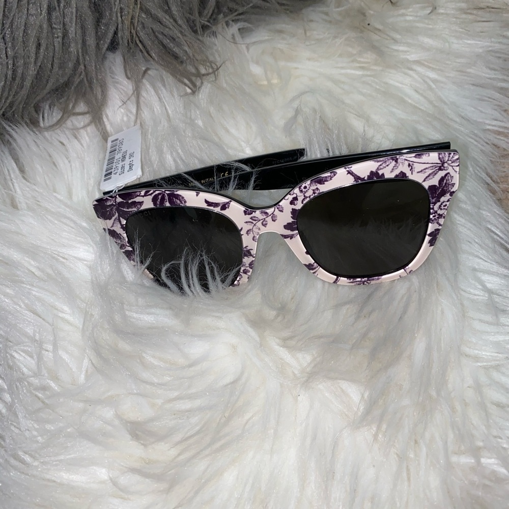 Gucci glasses